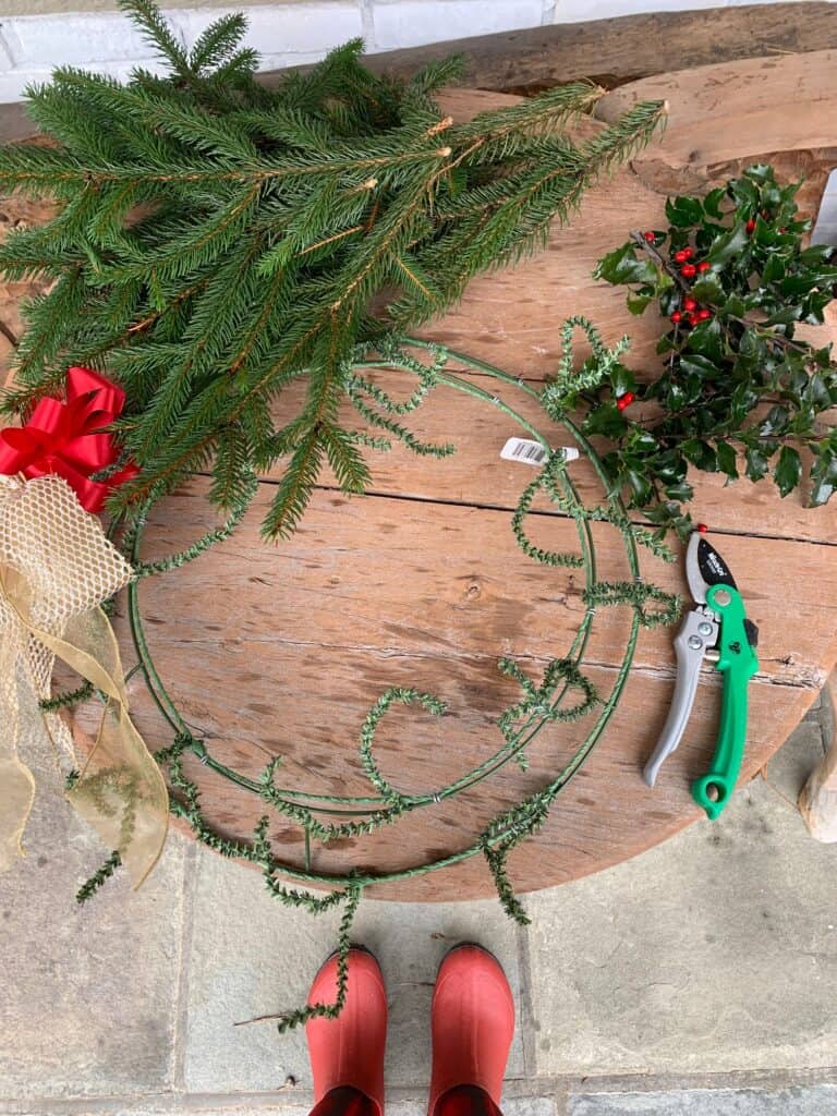 how to make a wreath